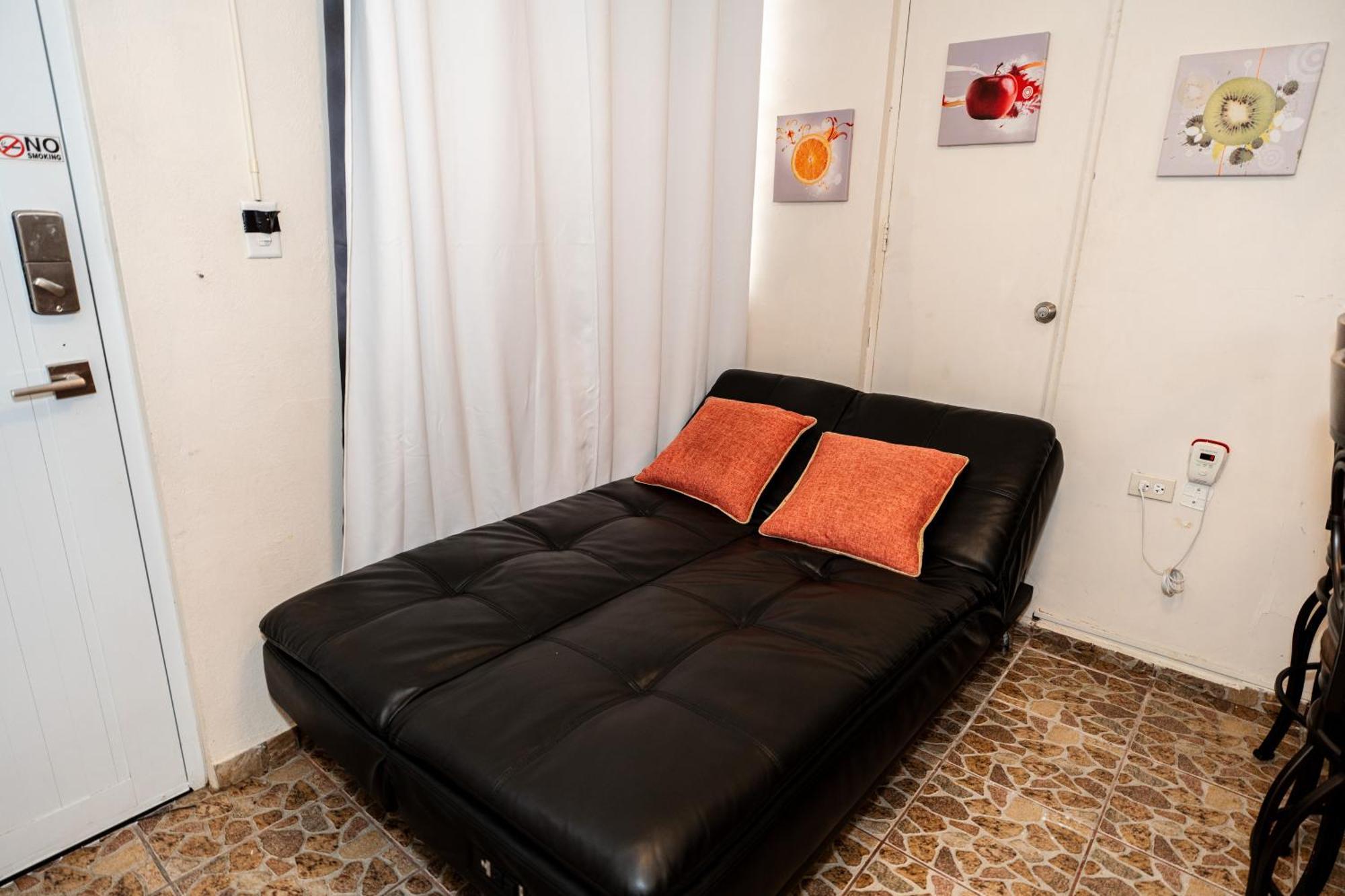 Cozy Studio Retreat With Private Parking And Free Laundry Ponce Exterior photo